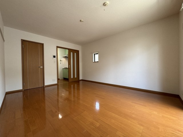 メープルガーデンの居間・リビング