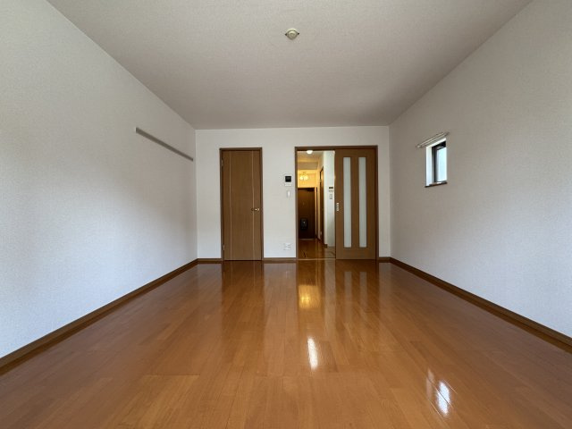 メープルガーデンの居間・リビング