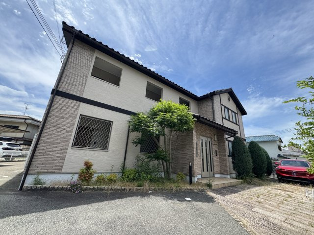 メープルガーデンの外観