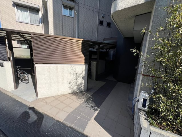 山ノ上ハイツのエントランス