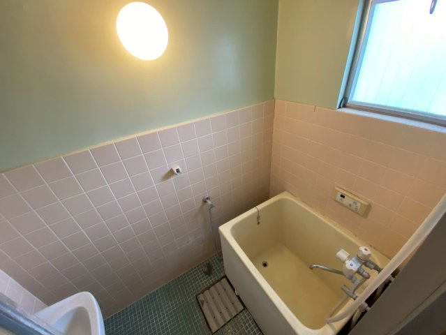 山ノ上ハイツの浴室