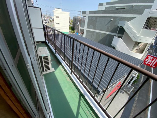 山ノ上ハイツのバルコニー