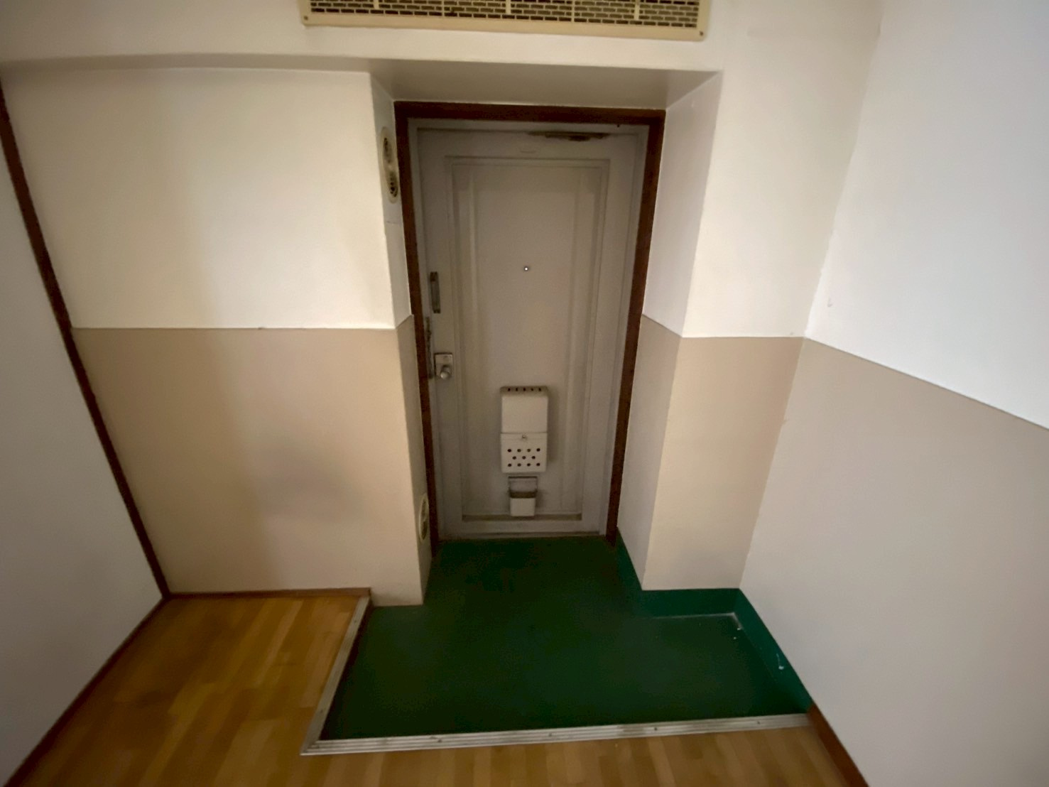 山ノ上ハイツの玄関