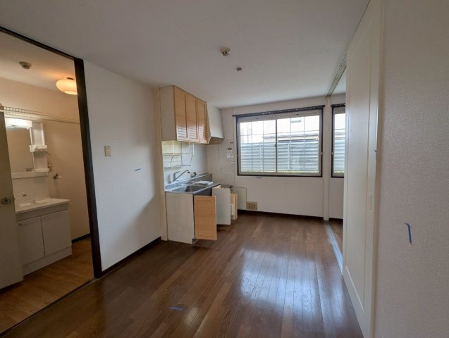 サンライズ曽根西ハイツの居間・リビング