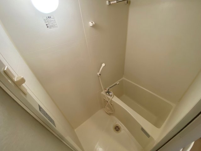 フローライト蛍池の浴室