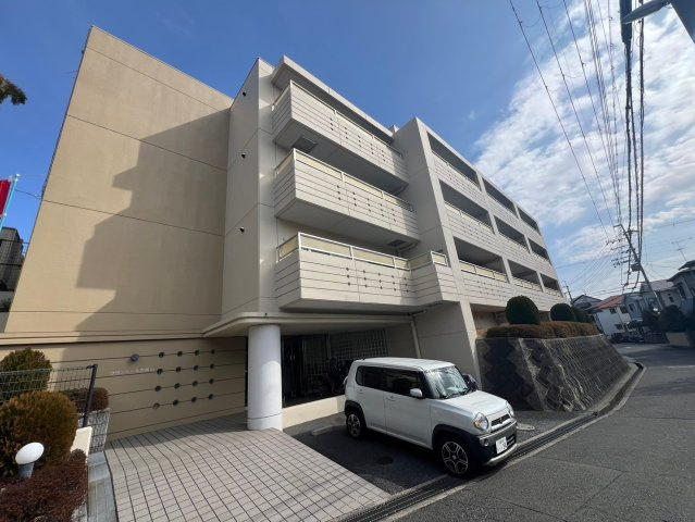 グランベール刀根山の外観