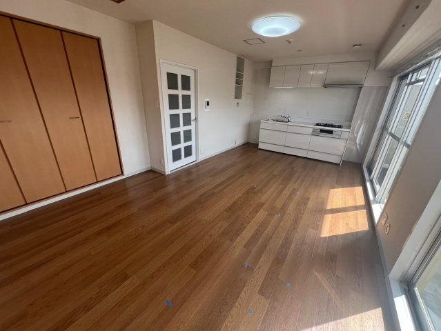 グランベール刀根山の居間・リビング