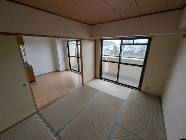 ローレル蛍池の和室