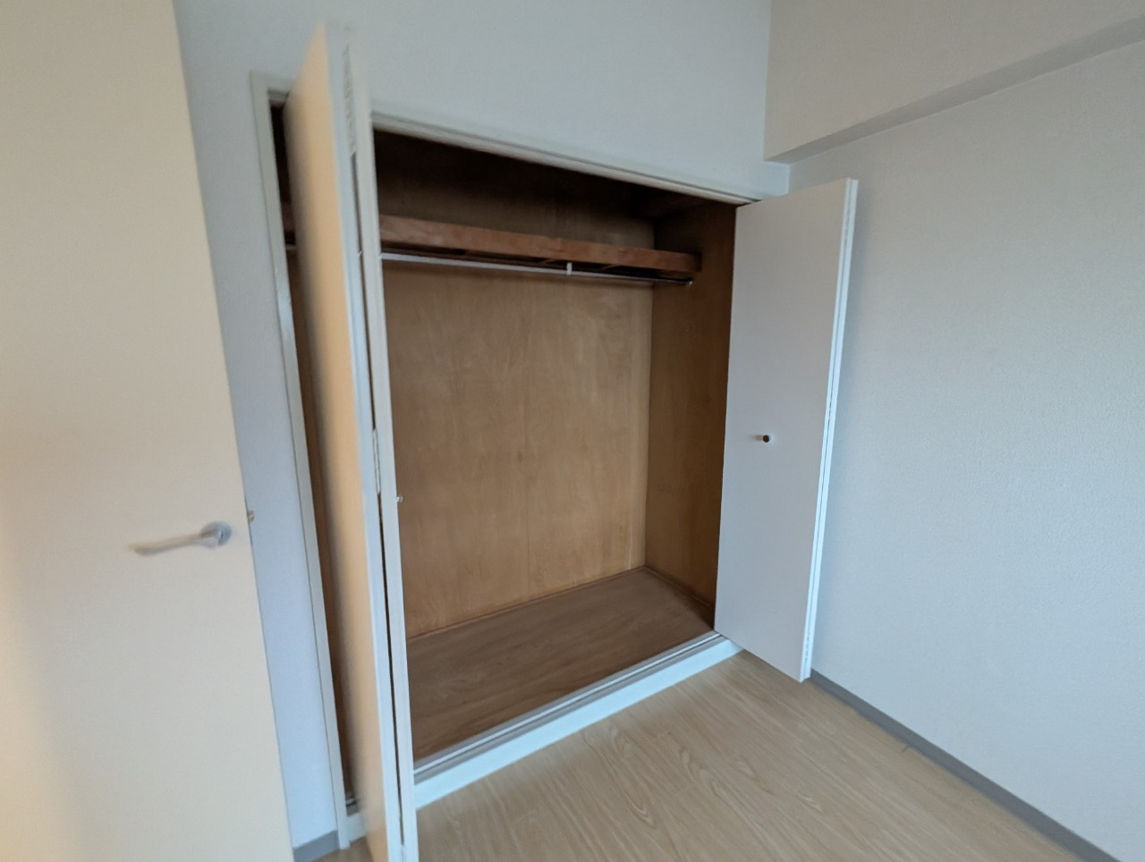 ローレル蛍池の収納