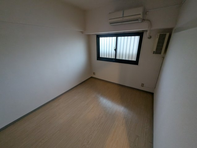 ローレル蛍池の寝室