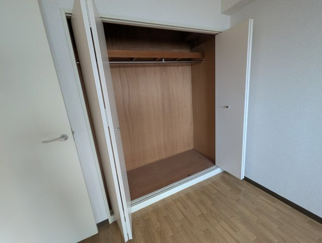 ローレル蛍池の収納