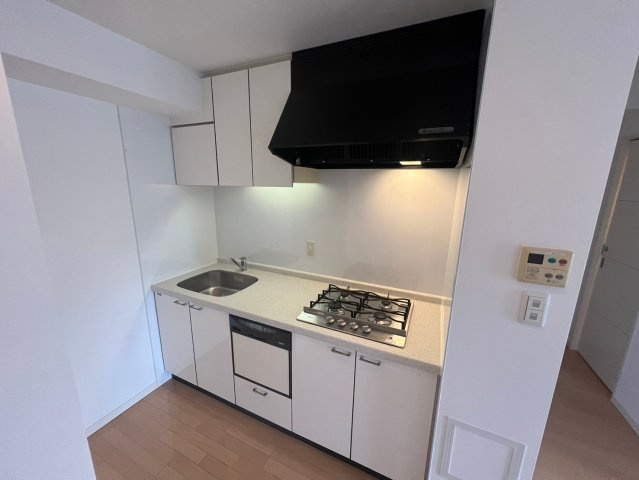 豊中市西泉丘３丁目の賃貸マンションのキッチン