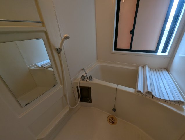 プレシオ緑ヶ丘の浴室