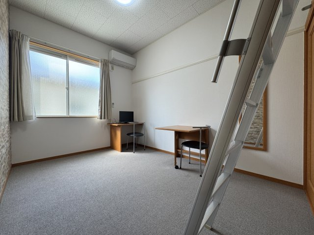 スクエア豊中の洋室