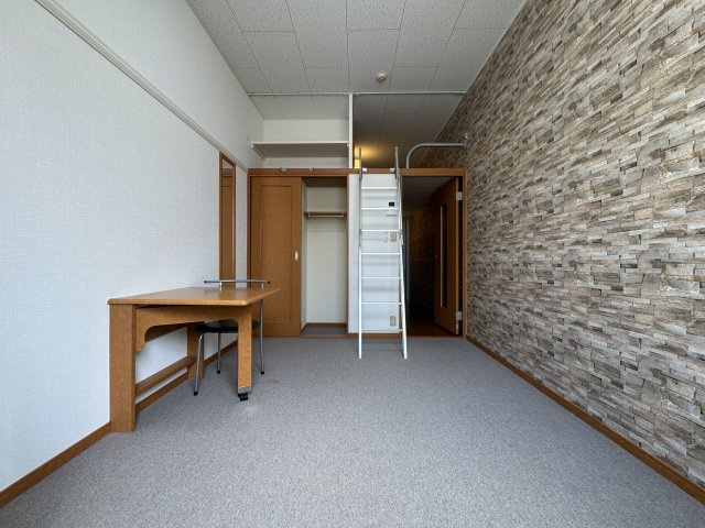 スクエア豊中の洋室