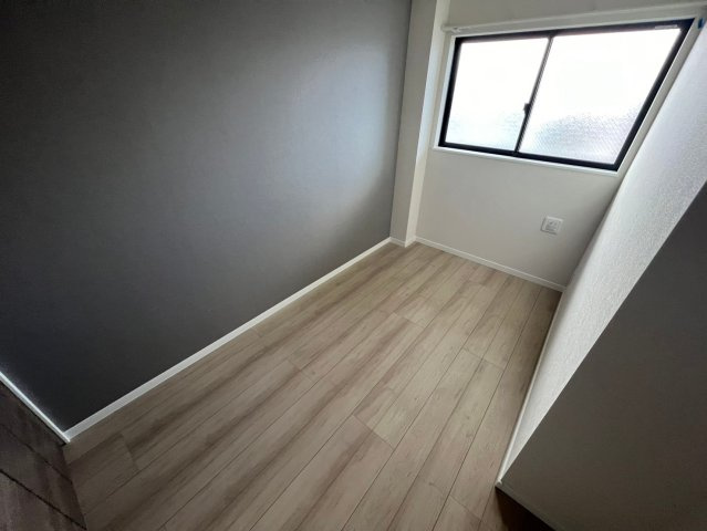 豊中市桜の町６丁目の賃貸マンションの洋室