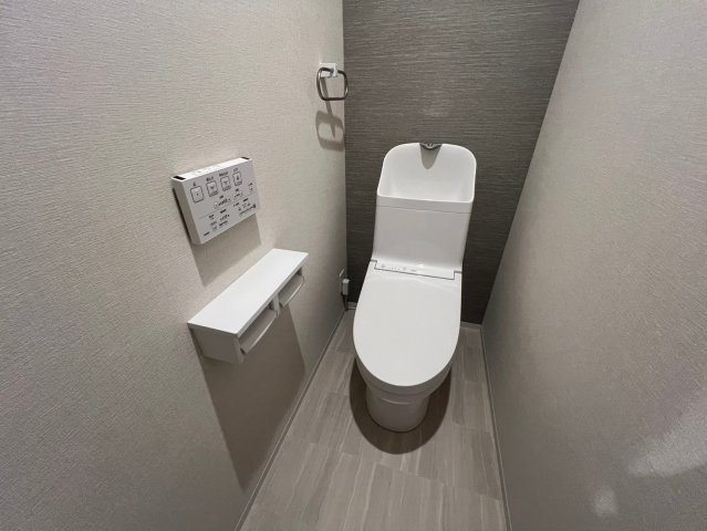 豊中市桜の町６丁目の賃貸マンションのトイレ