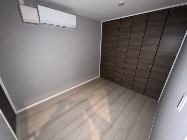 豊中市桜の町６丁目の賃貸マンションの洋室