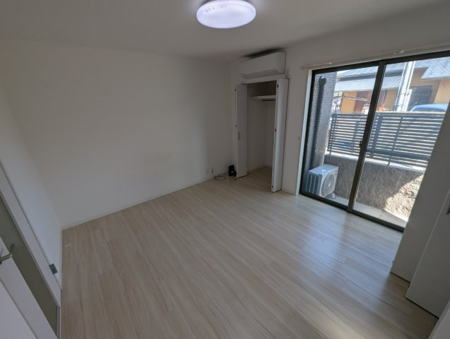 プラウニー本町の居間・リビング