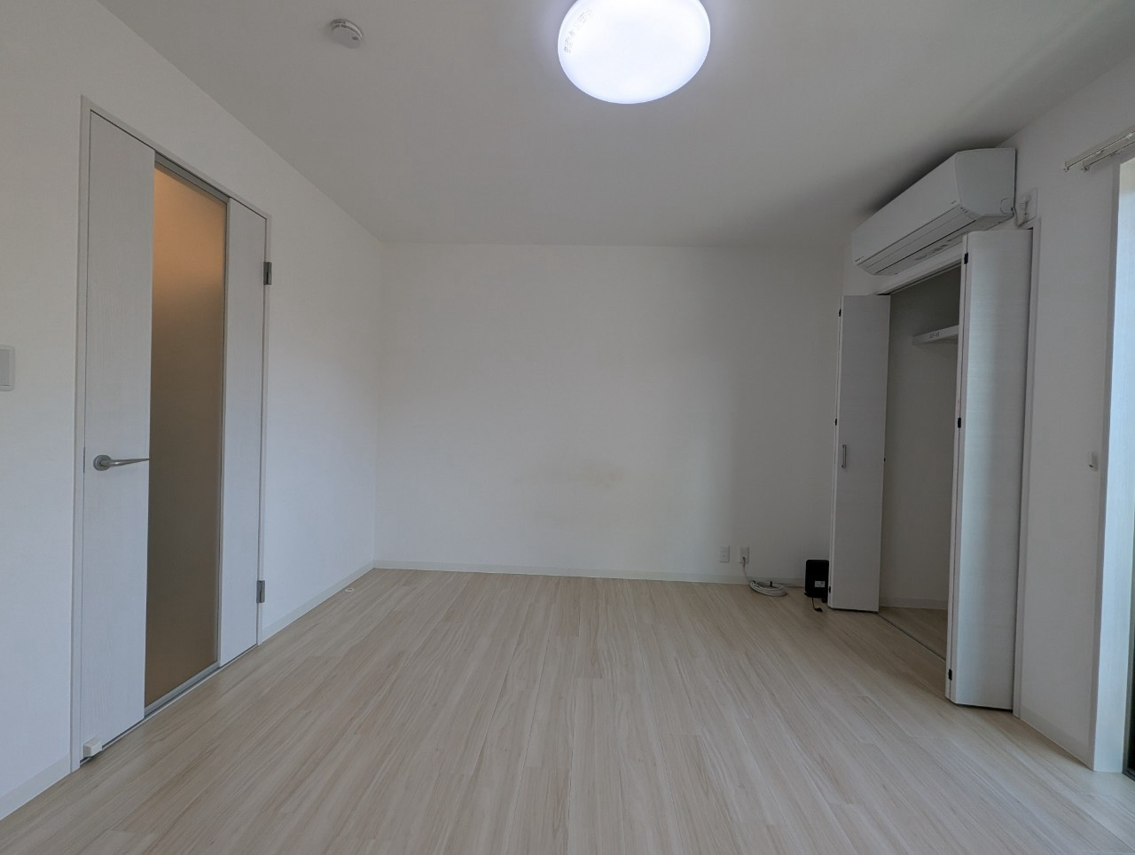 プラウニー本町の居間・リビング