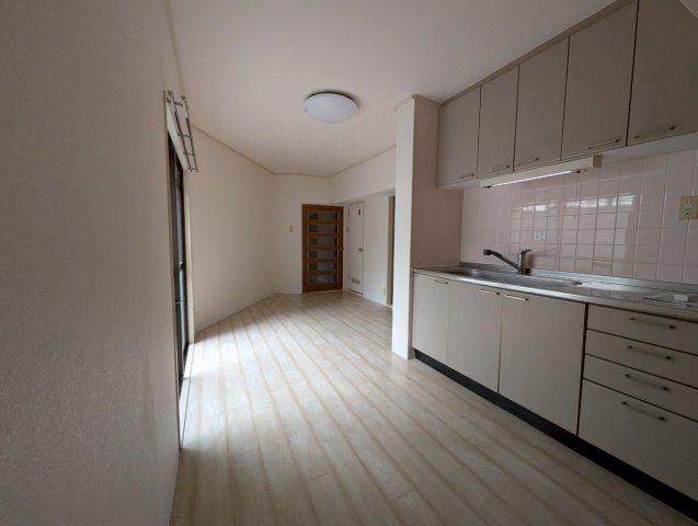 エドケンベルトピア豊中Ⅰの居間・リビング