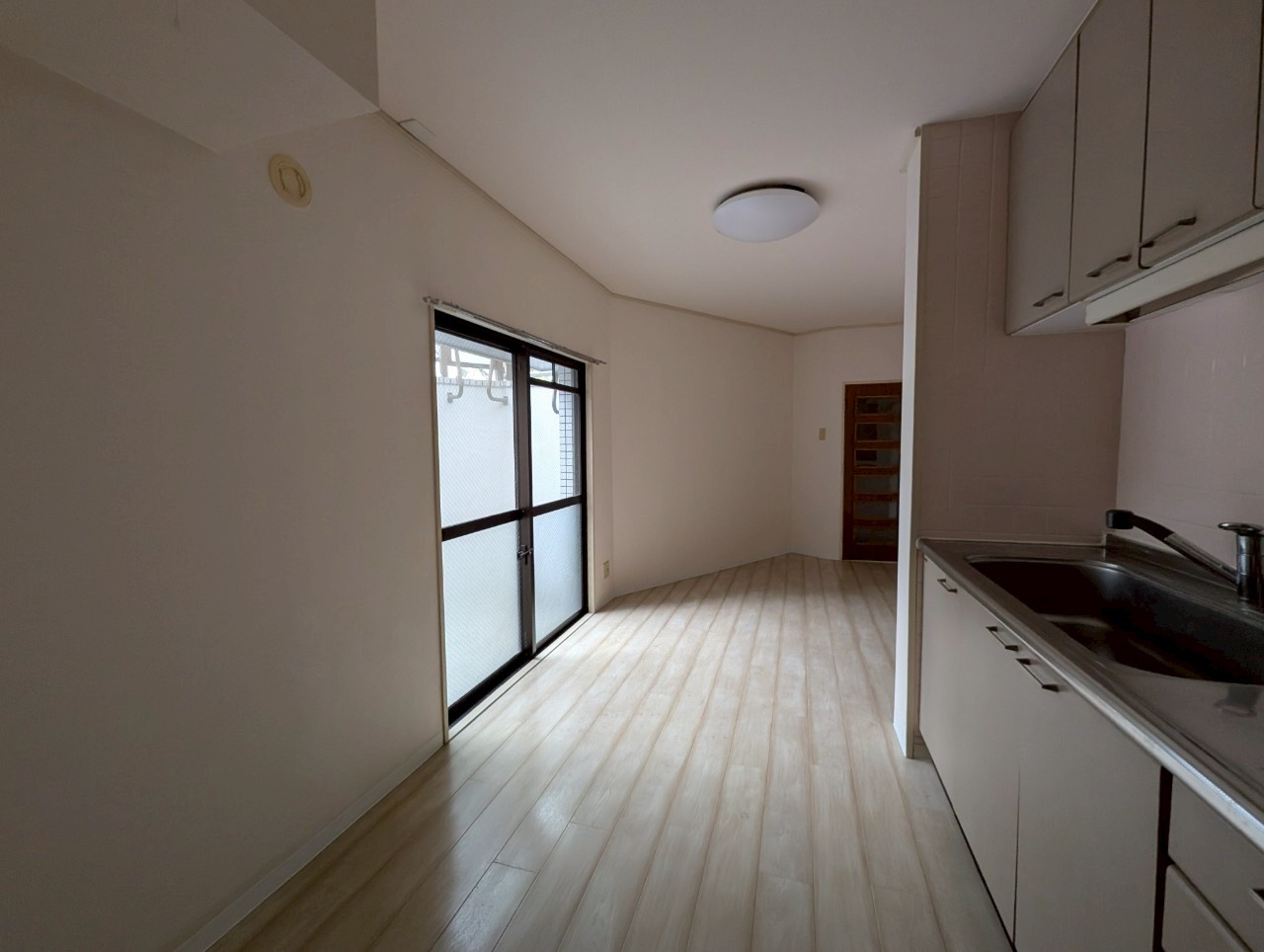 エドケンベルトピア豊中Ⅰの居間・リビング