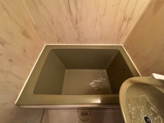 シャトー曽根東の浴室