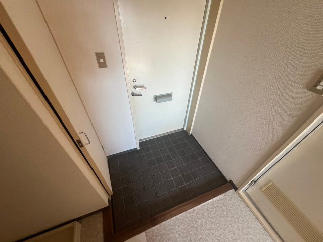 アメニティ曽根の玄関