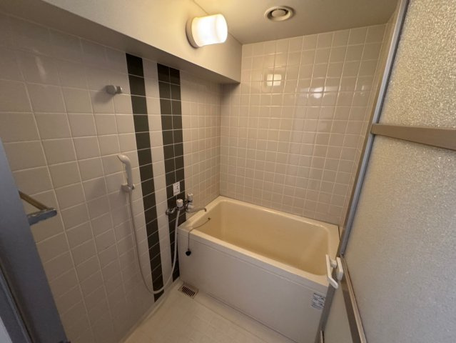 リブレ待兼山の浴室