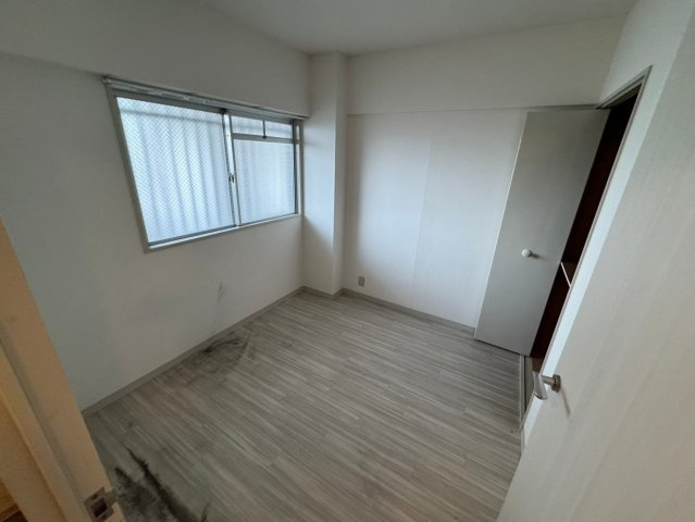 リブレ待兼山の寝室