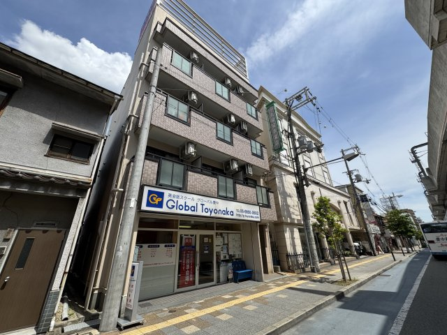 エルフ豊中の外観