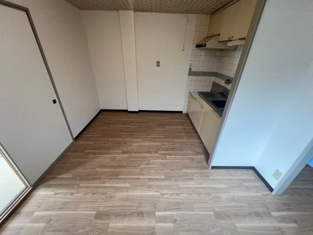 豊町ヴィラの居間・リビング