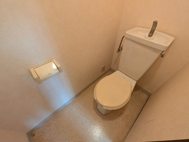 シャルム上野西のトイレ