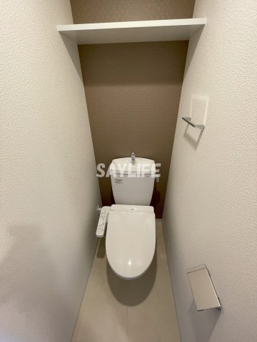 S-RESIDENCE小阪azureのトイレ
