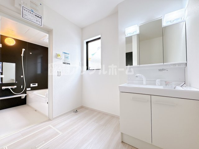 川越市今成1丁目　新築戸建　全５棟の独立洗面台