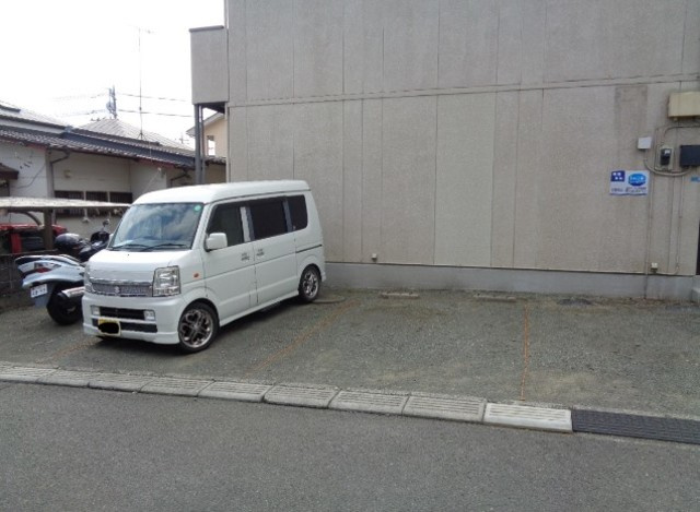 シティハイム　５ストリームの駐車場