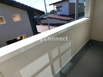 【バルコニー】 | ベアローズ弐番館 | ２階のお部屋で洗濯物もたくさん干せます。