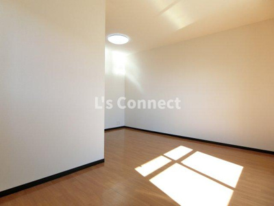 【内装】 | ベアローズ弐番館 | １０．５帖のＬＤＫ。