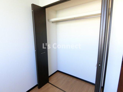 【収納】 | ベアローズ弐番館 | クローゼットでお荷物もすっきり収納。