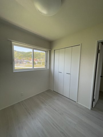 三次市畠敷町の家の洋室|２階部屋