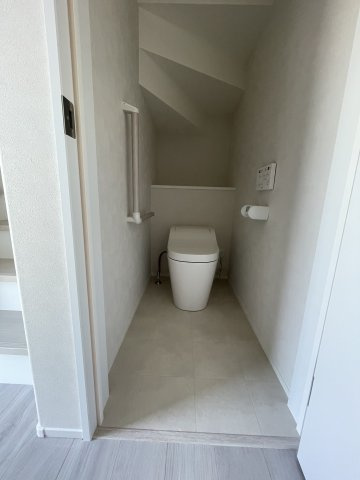 三次市畠敷町の家のトイレ