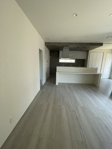 三次市畠敷町の家の居間・リビング|解放感のある広いリビング