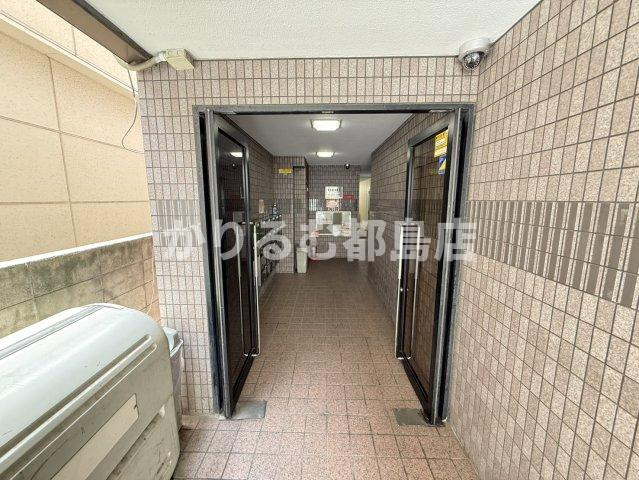 リバティ旭のエントランス