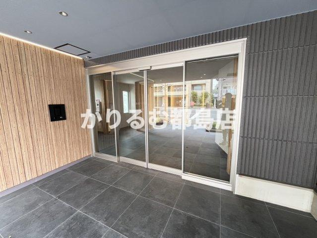 リブウッド大阪城のエントランス