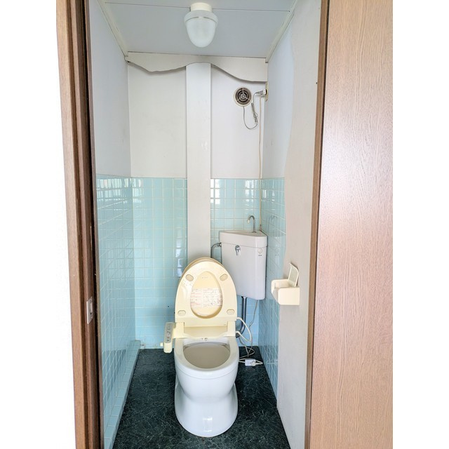 東金宝町2丁目店舗･事務所のトイレ