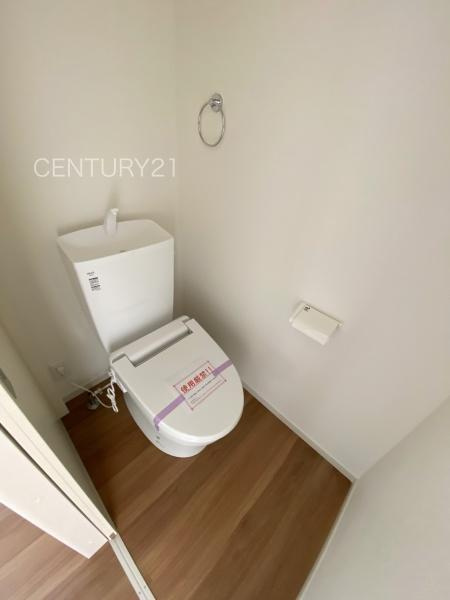前橋市朝倉町２期２号棟のトイレ|２階トイレです。
保温便座付きです。