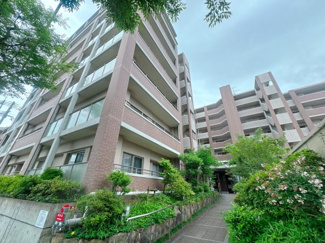 【外観】 | 敷地すべてに管理が行き届いていて、安心できます。まず、清潔です。