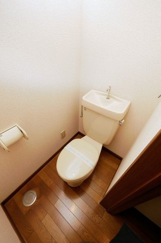 ベル・ビュー松井C棟のトイレ|ベル・ビュー松井C103号室