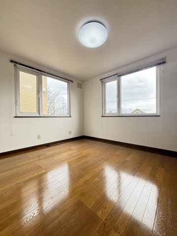 南沢6条4丁目の洋室|5.9帖の洋室！