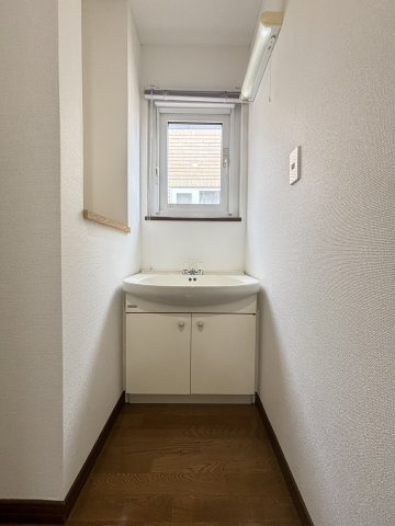 南沢6条4丁目の独立洗面台|2階洗面化粧台！